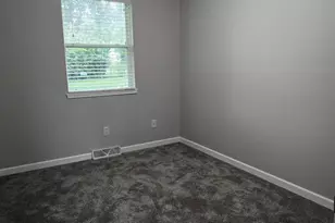 2312 Skyline Dr, Beloit, WI 53511 - Photo 7