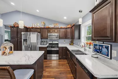 444 Fairfield Circle, Edgerton, WI 53534 - Photo 7
