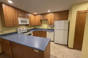 1709 Lynndale Rd, Madison, WI 53711 - Photo 9