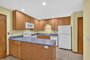 1709 Lynndale Rd, Madison, WI 53711 - Photo 7