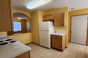 608 E Market St, Elkhorn, WI 53121 - Photo 5