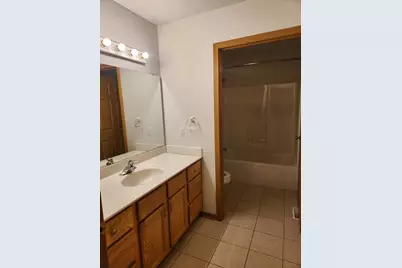 608 E Market Street #102, Elkhorn, WI 53121 - Photo 7