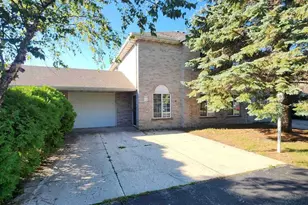608 E Market St, Elkhorn, WI 53121 - Photo 1