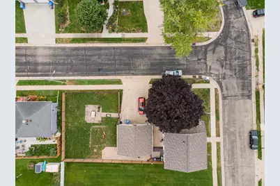 924 Cleveland Street, Watertown, WI 53098 - Photo 3