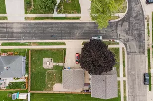924 Cleveland St, Watertown, WI 53098 - Photo 3