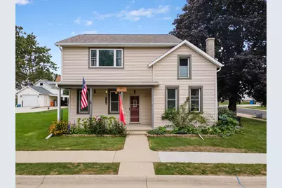 924 Cleveland Street, Watertown, WI 53098 - Photo 1