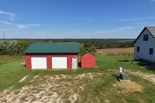 E10246 Yttri Rd, Readstown, WI 54652 - Photo 11