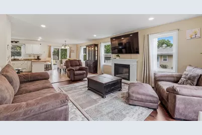 1030 S Georgetown Terrace, Beaver Dam, WI 53916 - Photo 5