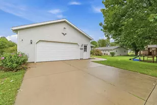 1030 S Georgetown Terrace, Beaver Dam, WI 53916 - Photo 31