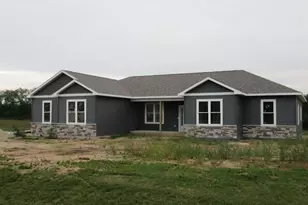 3980 S Deer Dr, Beloit, WI 53511 - Photo 7