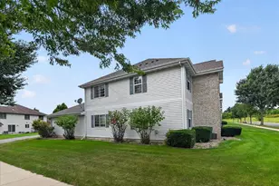 6633 Reston Heights Dr, Madison, WI 53718 - Photo 3