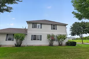 6633 Reston Heights Dr, Madison, WI 53718 - Photo 5