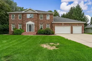 1650 Hemmingway Ct, Janesville, WI 53545 - Photo 3