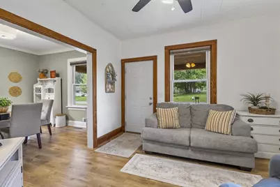 2 S Western Avenue, Deerfield, WI 53531 - Photo 5