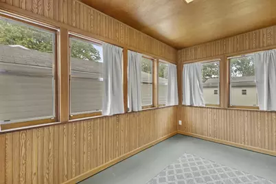 2 S Western Avenue, Deerfield, WI 53531 - Photo 13
