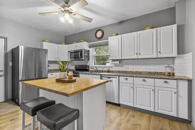 2 S Western Avenue, Deerfield, WI 53531 - Photo 9