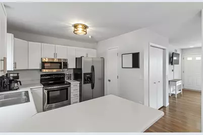 6649 Raymond Road #10, Madison, WI 53711 - Photo 15