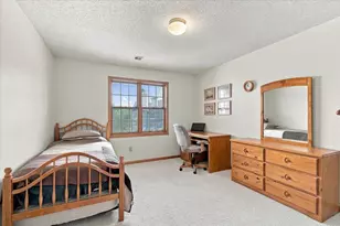5383 Mariner's Cove Dr, Madison, WI 53704 - Photo 23