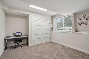 9902 Peach Leaf Ln, Middleton, WI 53562 - Photo 33