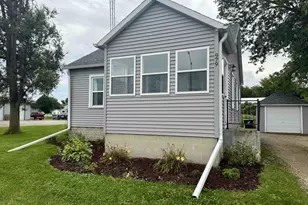 979 W Main St, Waupun, WI 53963 - Photo 1