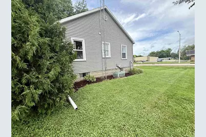 979 W Main Street, Waupun, WI 53963 - Photo 35