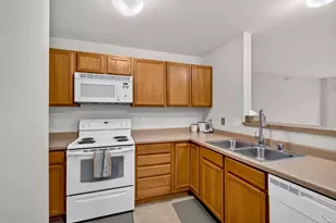 1634 Kings Mill Way, Madison, WI 53718 - Photo 15