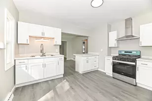 3754 S Rutland Ave, Saint Francis, WI 53235 - Photo 7