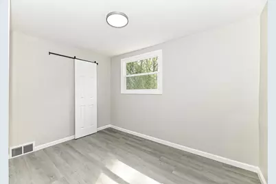3754 S Rutland Avenue, Saint Francis, WI 53235 - Photo 35