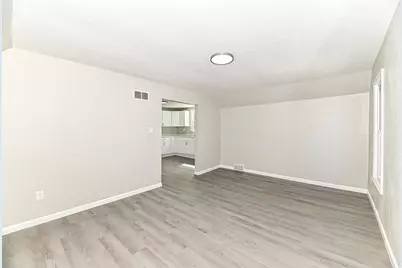 3754 S Rutland Avenue, Saint Francis, WI 53235 - Photo 31