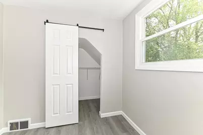 3754 S Rutland Avenue, Saint Francis, WI 53235 - Photo 37
