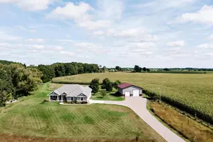 N3950 Hwy 146, Fall River, WI 53932 - Photo 3
