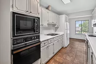 1430 Wheeler Ct, Madison, WI 53704 - Photo 11