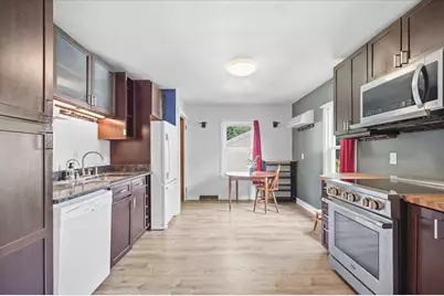 2682 South Court, Madison, WI 53704 - Photo 5