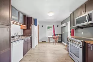 2682 South Ct, Madison, WI 53704 - Photo 5