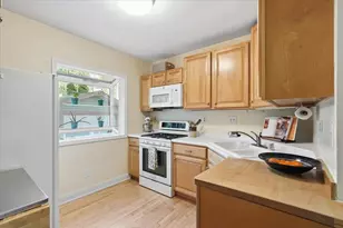 2426 Commonwealth Ave, Madison, WI 53711 - Photo 15