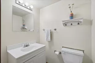2426 Commonwealth Ave, Madison, WI 53711 - Photo 31
