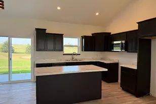624 Lakeview Ave, Merrimac, WI 53561 - Photo 5