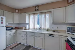 2806 Warner St, Madison, WI 53713 - Photo 11