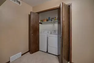 2806 Warner St, Madison, WI 53713 - Photo 15