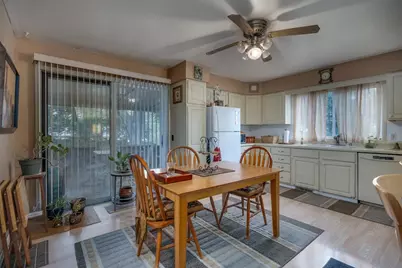 2806 Warner Street, Madison, WI 53713 - Photo 9