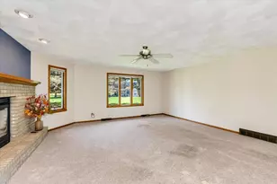 212 W Meadows Dr, Edgerton, WI 53534 - Photo 27