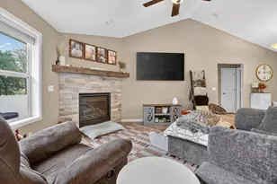 525 East St, Clinton, WI 53525 - Photo 11