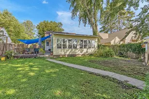512 10th St, Baraboo, WI 53913 - Photo 25