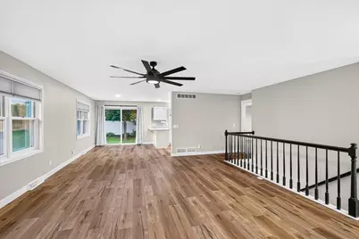 342 Blackberry Lane, DeForest, WI 53532 - Photo 7