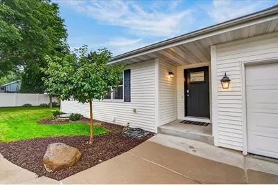 342 Blackberry Lane, DeForest, WI 53532 - Photo 3