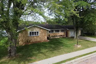 405 Elmberta St, Mauston, WI 53948 - Photo 41