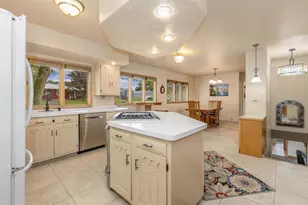 405 Elmberta St, Mauston, WI 53948 - Photo 11