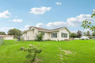 720 E Holly Rd, Beloit, WI 53511 - Photo 23