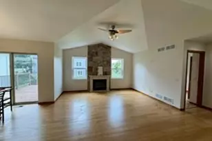 146 Rustic Dr, Madison, WI 53718 - Photo 5