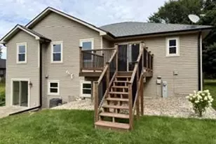 146 Rustic Dr, Madison, WI 53718 - Photo 23